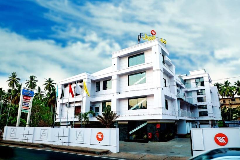 Kallada Mamatha Motels Kunnamkulam Extérieur photo